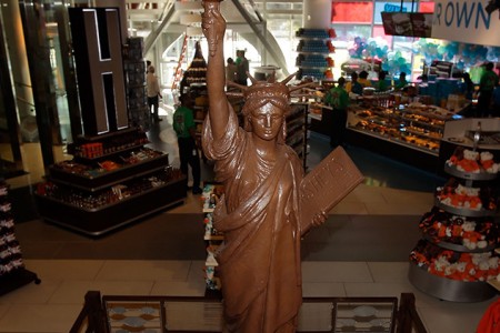 Hersheys Chocolate World Lady Liberty